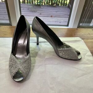 Stuart Weitzman  Excellent Condition Heels